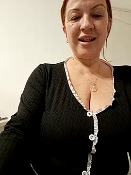 KiraXTender online show from March 6, 12:33 pm