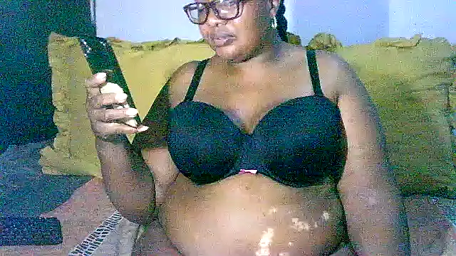 YELLOW BONE online show from October 5, 8:25 pm