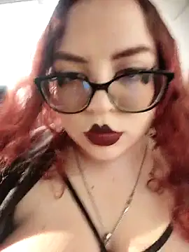 alicce moon  online show from April 6, 9:49 pm