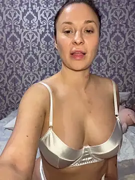 Kissmebooty online show from October 20, 12:41 pm