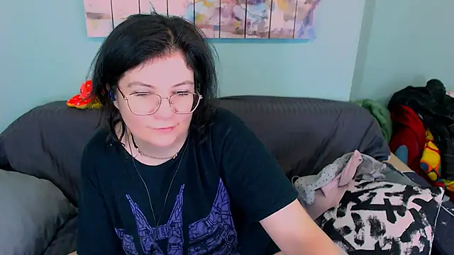 EverlyRays online show from March 31, 4:40 pm