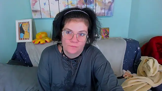 EverlyRays online show from January 10, 4:01 pm