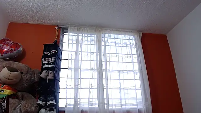 lady hot2xx online show from April 18, 10:09 pm