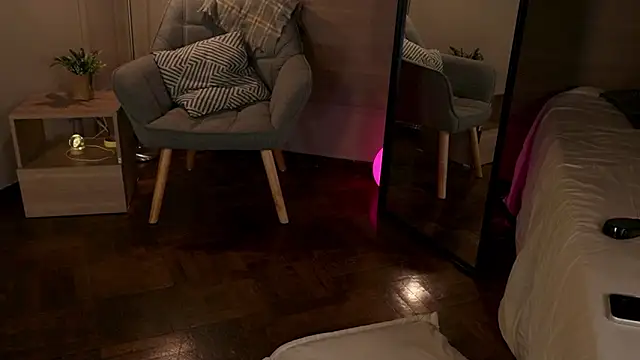 lua ferch   online show from March 4, 1:28 pm