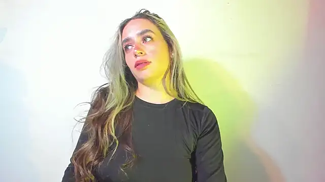 Snapshot of Natalia_Suarez chatting on October 2, 2:16 am Natalia Suarez online show from October 2, 2:16 am