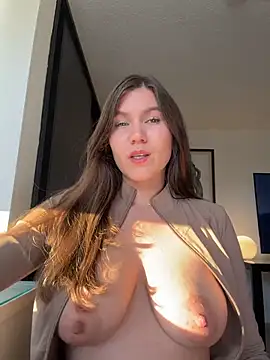 AmelieLaurent  online show from March 20, 10:47 pm