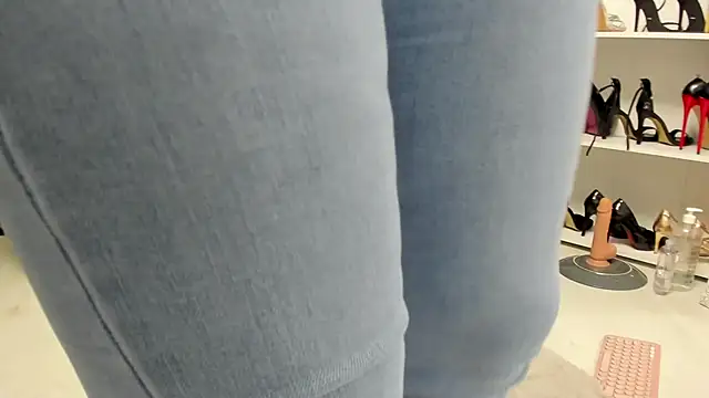 sweetcherry30 online show from February 11, 8:16 am