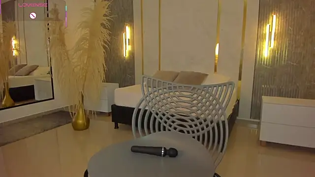 riley sierra online show from October 6, 12:44 pm