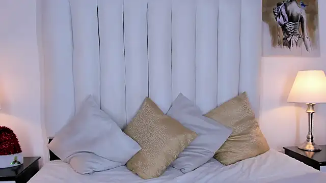 Violet queen20 online show from December 4, 6:19 pm