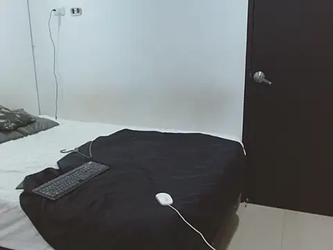 shary loneli08 online show from April 5, 10:53 pm