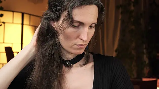 yulladao online show from November 18, 5:58 pm