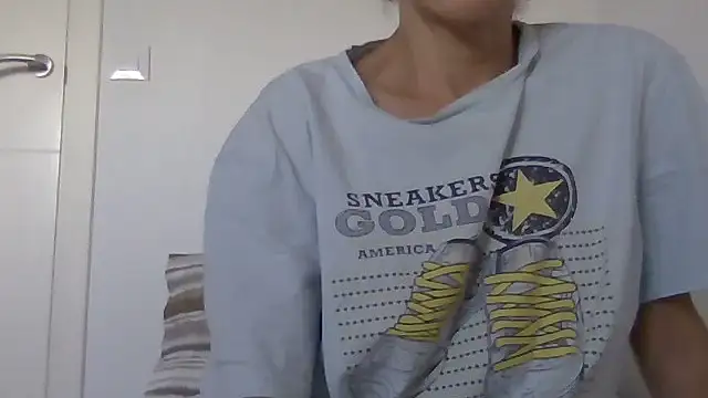 zorritasuperhot online show from September 21, 5:00 pm