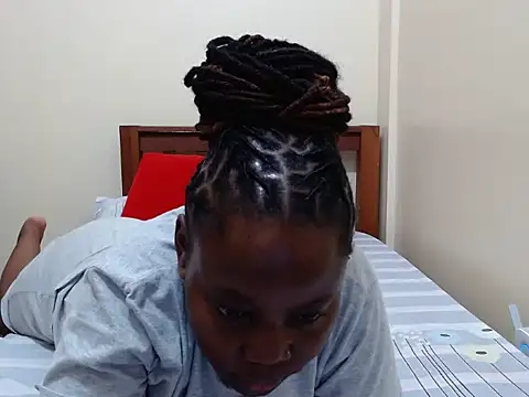 Snapshot of traper_1 chatting on October 13, 7:27 pm traper 1 online show from October 13, 7:27 pm