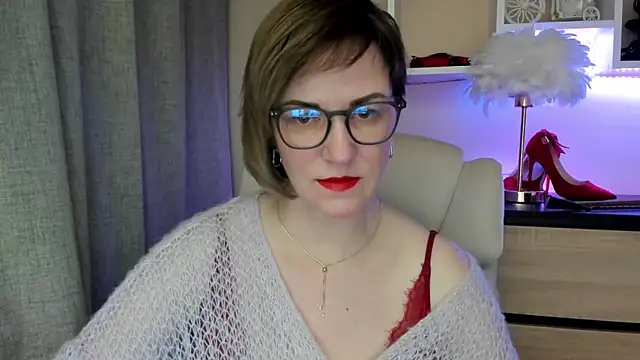 feliziaDesire online show from November 28, 4:48 am