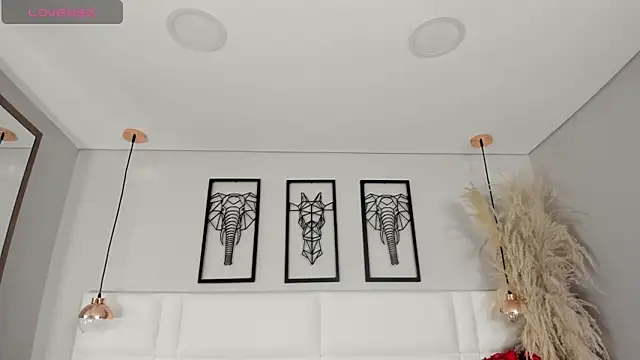 Rebeca jones online show from November 6, 12:44 pm