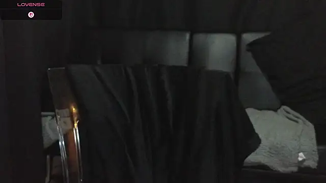 Mia G0ld online show from March 29, 12:20 am