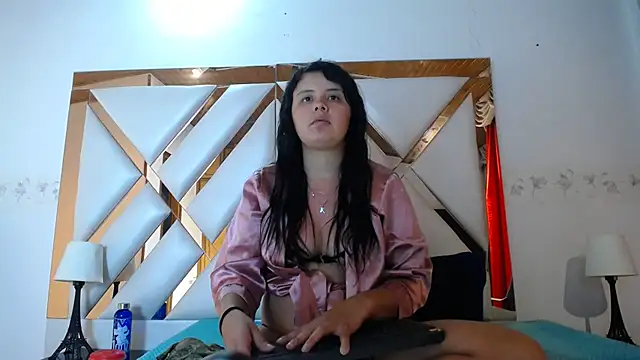 nathaly low1 online show from March 16, 1:04 pm