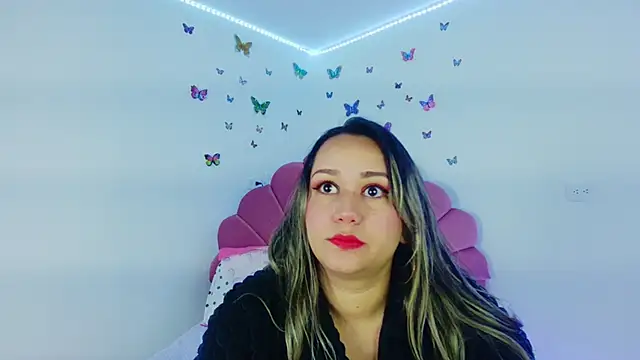 Snapshot of paula_brausin chatting on September 12, 2:12 am paula brausin online show from September 12, 2:12 am