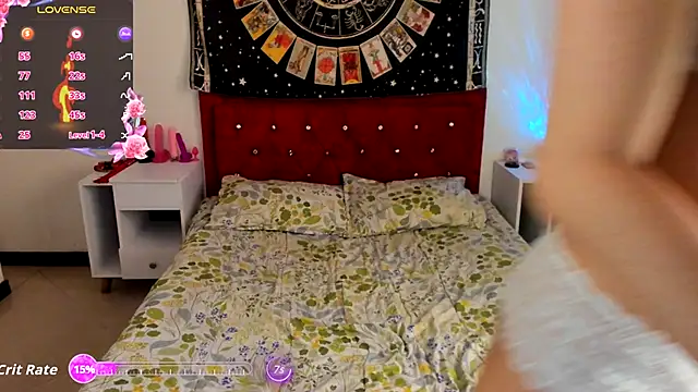 luna del rey  online show from November 15, 5:03 pm