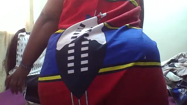 AddictiveAssCurves online show from October 14, 12:19 pm