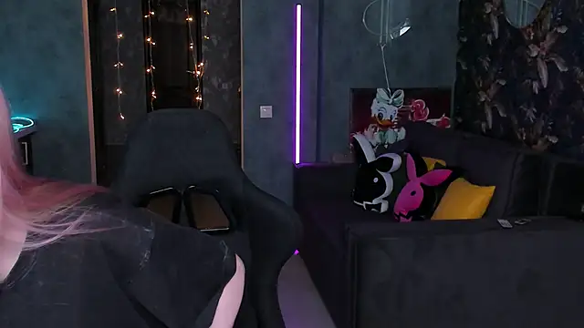 Blckmirrorr online show from January 5, 8:01 pm