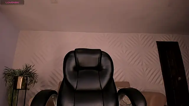 SophiePalmer online show from November 21, 11:12 am