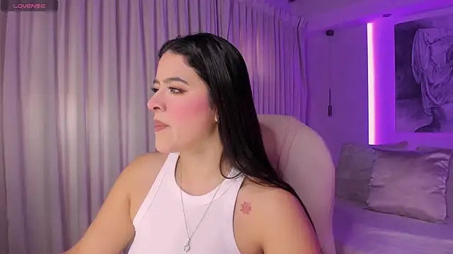 nathalie rivers online show from December 1, 11:25 am