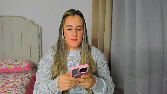 Hanna86 online show from April 15, 1:28 am