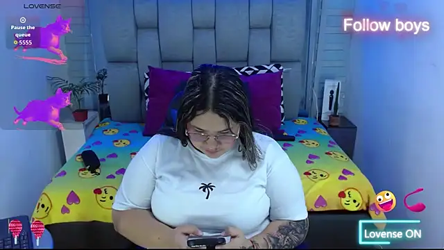 evelin zaens online show from December 4, 12:51 pm