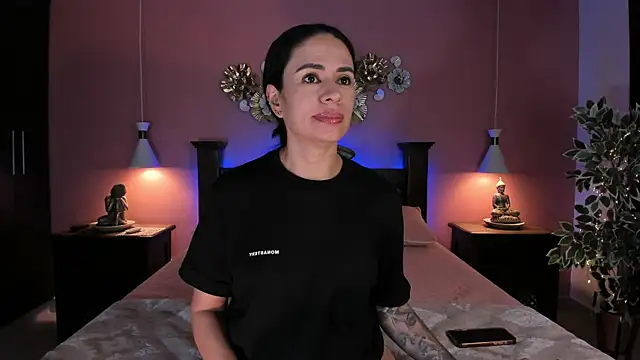 avril smith online show from April 18, 9:58 pm