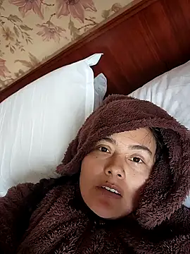 bellapaty online show from March 11, 10:30 am