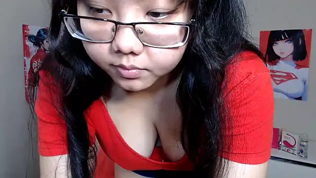 Snapshot of Moertomlly chatting on October 17, 4:48 am Moertomlly online show from October 17, 4:48 am