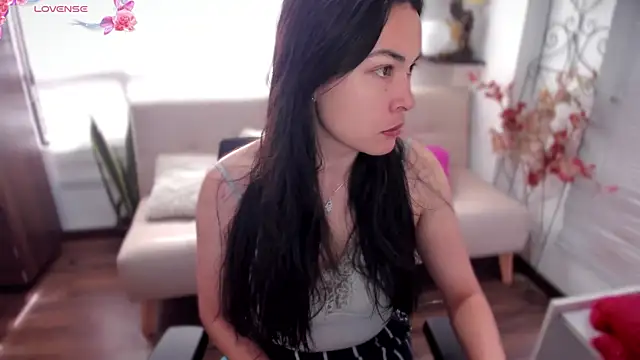 Snapshot of Lunlunera chatting on October 23, 2:12 pm Lunlunera online show from October 23, 2:12 pm