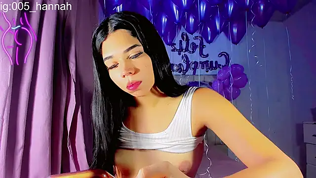 Hannahsmit online show from October 23, 7:14 am