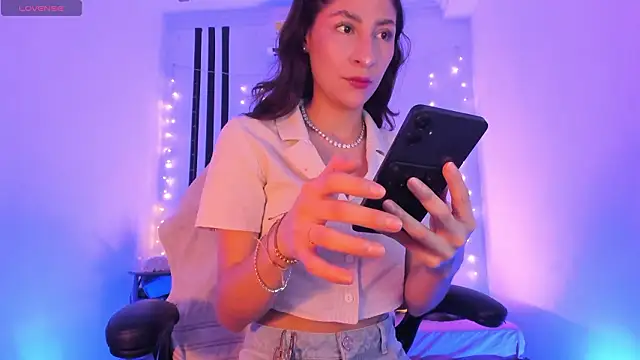 Gorgeous Team online show from February 3, 7:51 pm