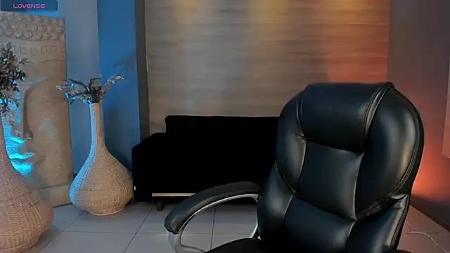 AlessiaCorleone  online show from November 4, 7:41 pm