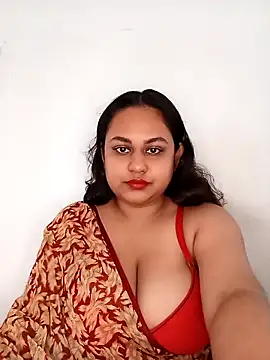 Snapshot of bumblebeegirl chatting on September 20, 5:06 am bumblebeegirl online show from September 20, 5:06 am