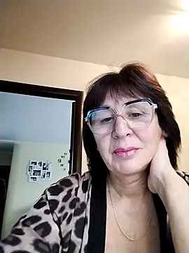 AlbinaXPretty online show from October 26, 7:26 am