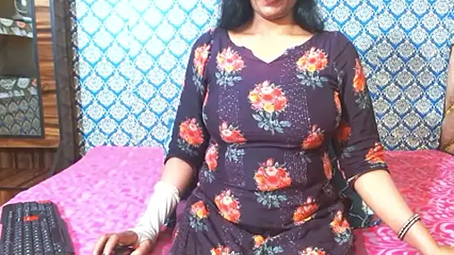 nikitahot3 online show from December 21, 1:43 am