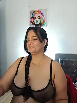 lucia vonne  online show from June 28, 9:32 pm