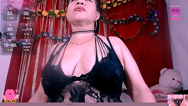 Snapshot of soraya_hot chatting on September 25, 10:03 am soraya hot online show from September 25, 10:03 am