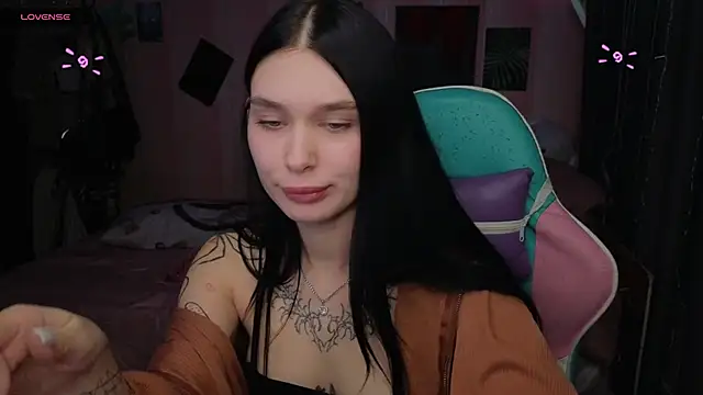 Snapshot of Amanda_Tender chatting on October 23, 11:22 pm Amanda Tender online show from October 23, 11:22 pm