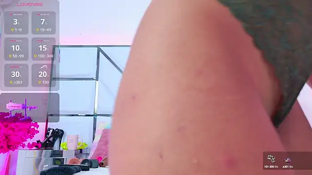 ZafiroClean online show from October 2, 8:47 pm