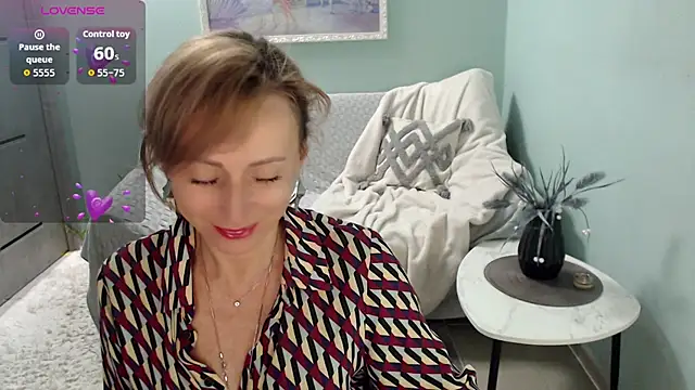 HornyMilf 777 online show from September 25, 7:07 am