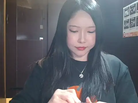 NATINATU252525 online show from March 1, 1:22 pm