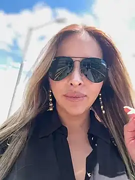  Abril-Office1 online show from April 7, 3:14 pm