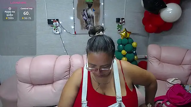 Penelope Nipples  online show from December 22, 12:08 pm