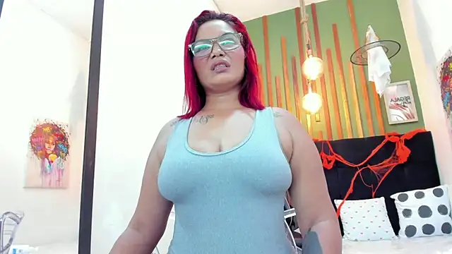 SofiaSexy  online show from November 5, 4:50 am