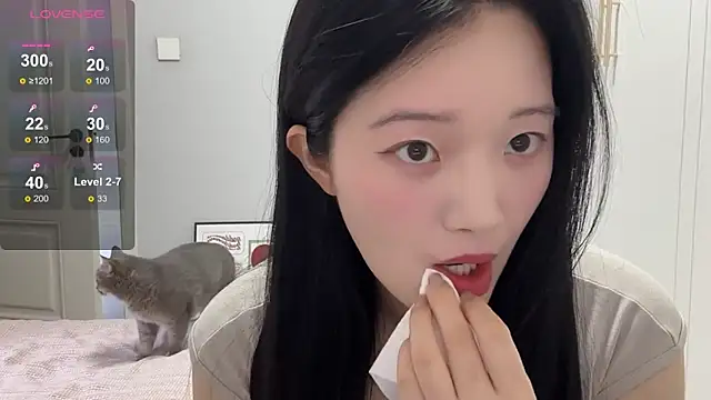 Snapshot of rose-u chatting on September 23, 1:48 am rose-u online show from September 23, 1:48 am