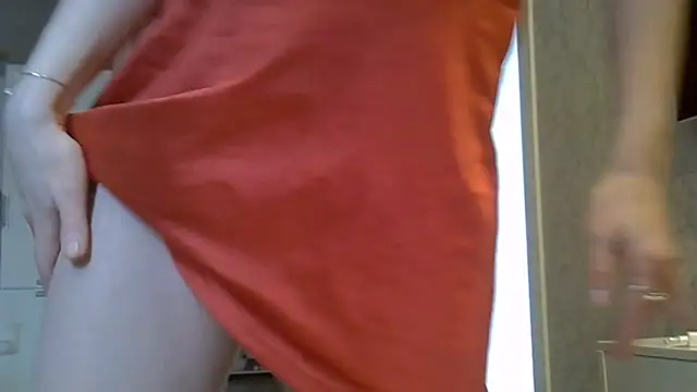 ZarinaSwift online show from May 16, 6:49 am